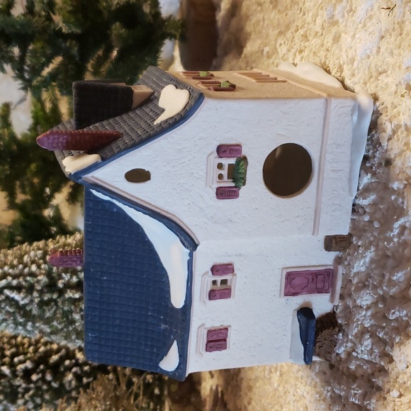 DEPARTMENT 56 Alpine Village Series Apotek and Tabak Shop - Retired - Picture 6 of 11